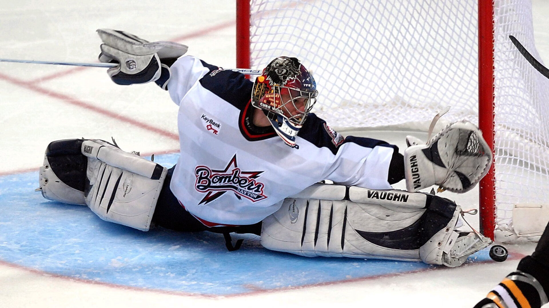 恩多耶-布鲁阿尔赛场表现获教练高度赞扬，恩多尔cv