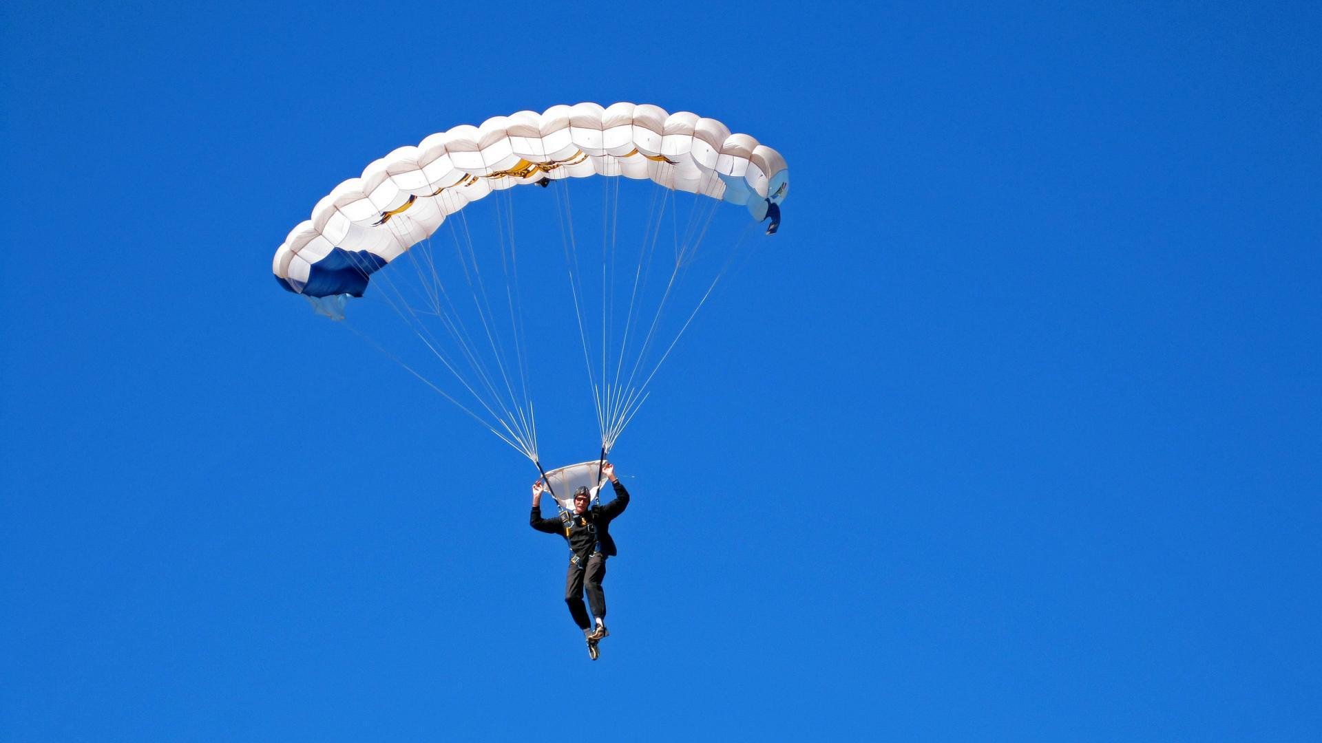 明星运动员社会影响力日益扩大，运动员明星化是不是不务正业