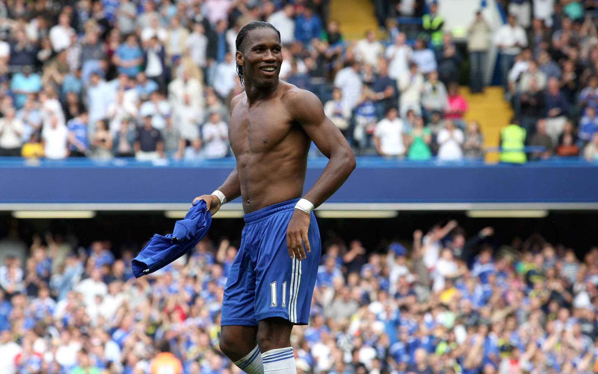 球队核心在赛后采访中坦言比赛强度远超预期全队拼尽全力，足球球队核心